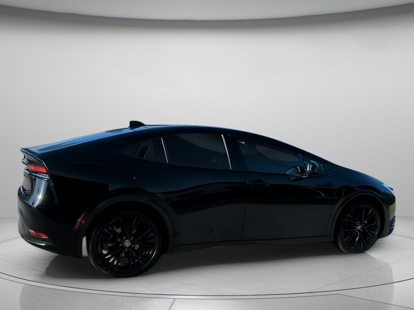 Used 2026 Toyota Prius FWD image 30