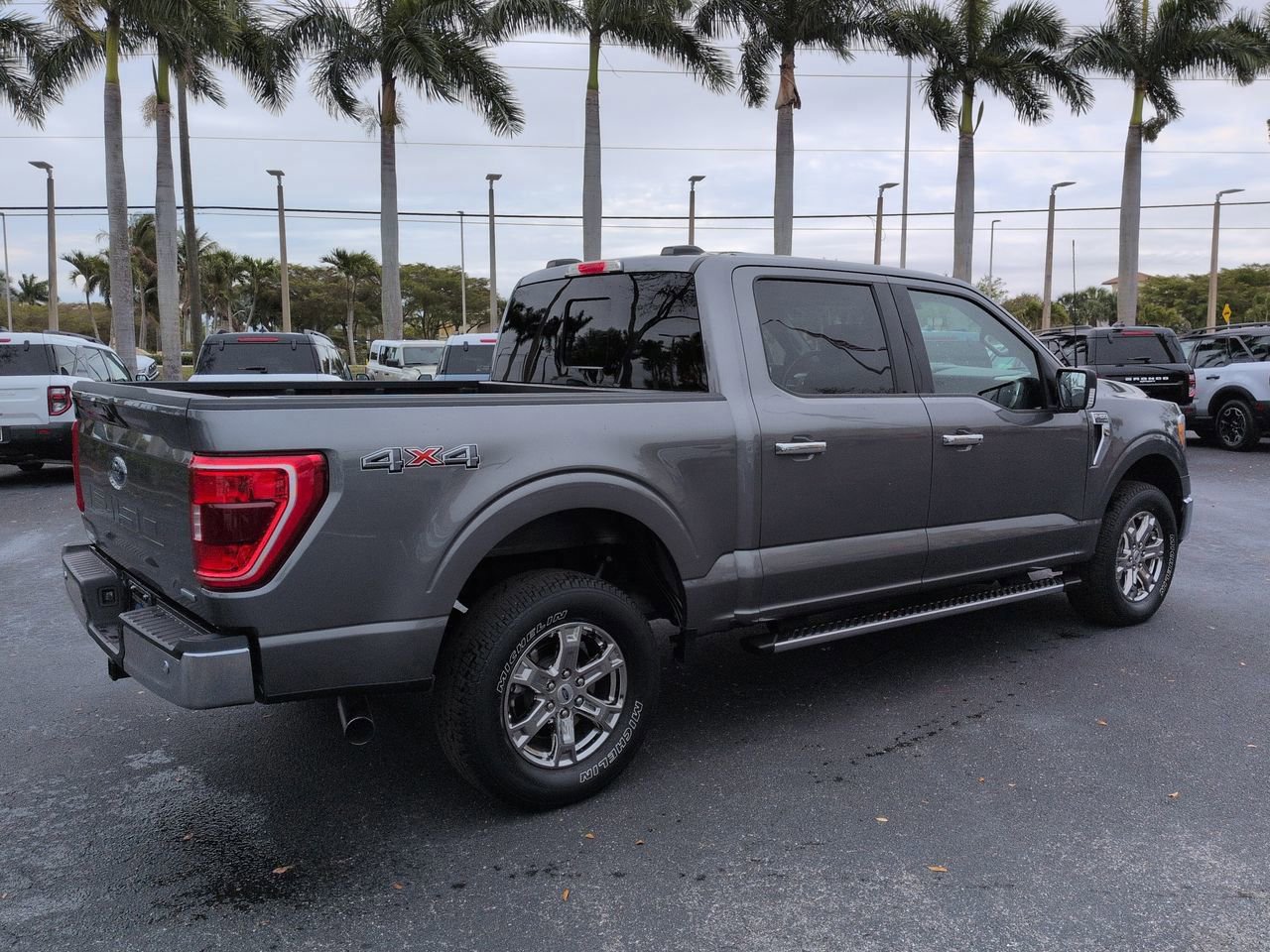 Certified 2021 Ford F150 XLT w/ Equipment Group 302A High image 5