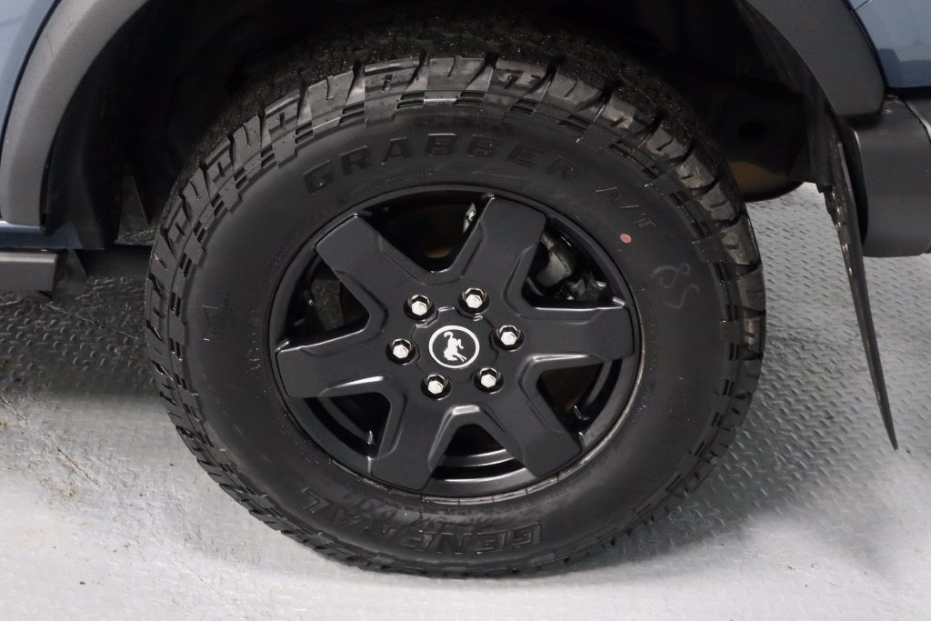 Certified 2024 Ford Bronco Black Diamond AWD/4WD image 19