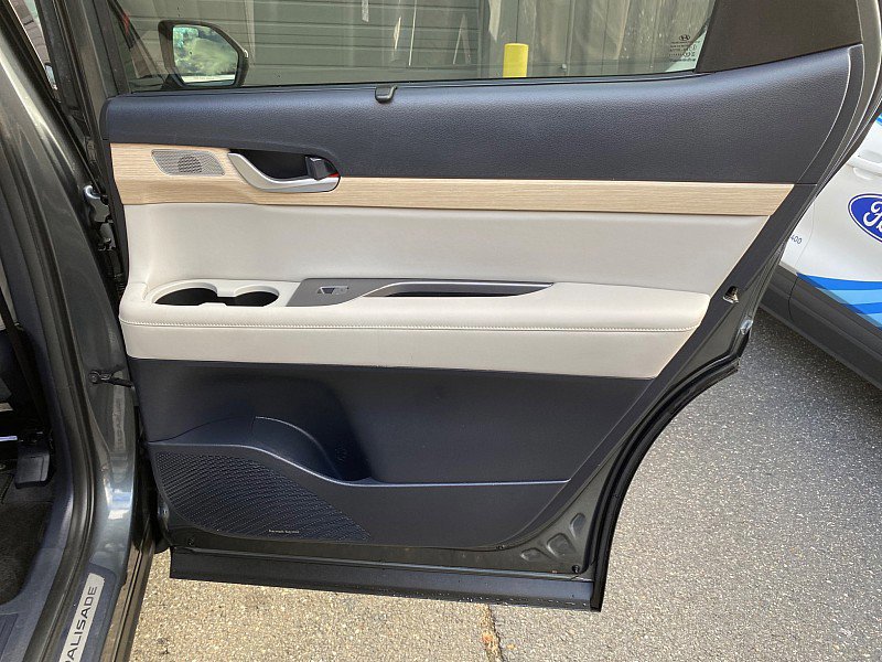 Used 2024 Hyundai Palisade Limited image 35