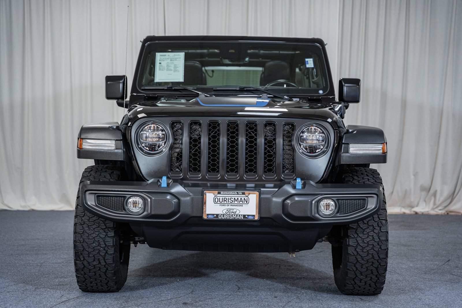 Used 2022 Jeep Wrangler Unlimited Rubicon 4xe w/ Cold Weather Group AWD/4WD image 2