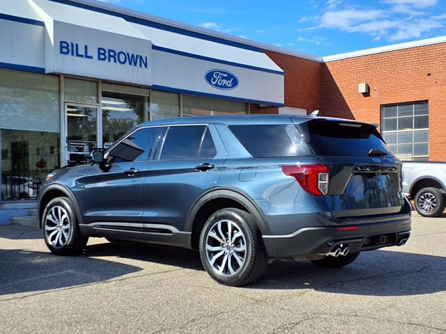 Certified 2022 Ford Explorer ST AWD/4WD image 2