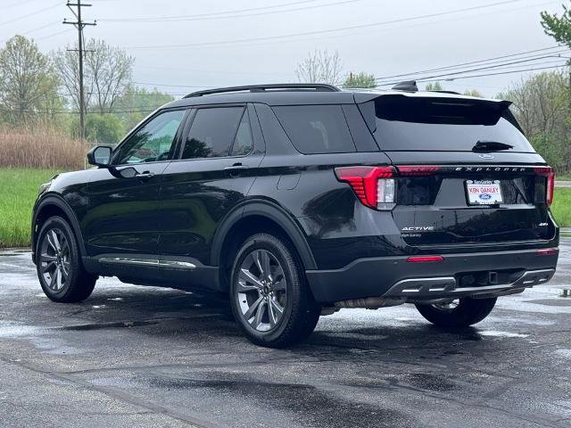 Certified 2025 Ford Explorer Active w/ Active Comfort Package AWD/4WD image 13