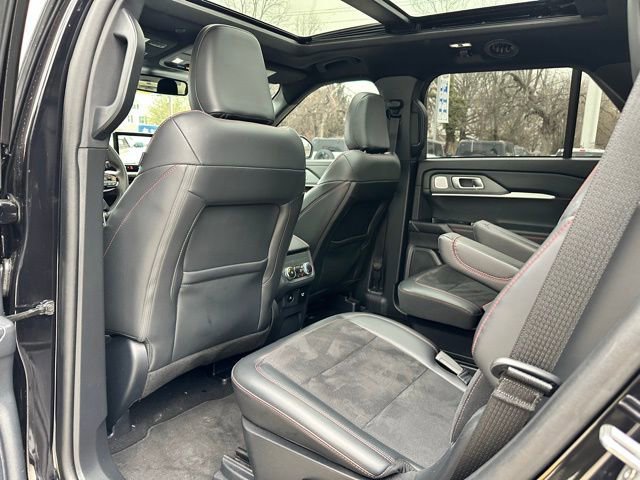 Certified 2025 Ford Explorer ST w/ Sun And Sound Package image 51