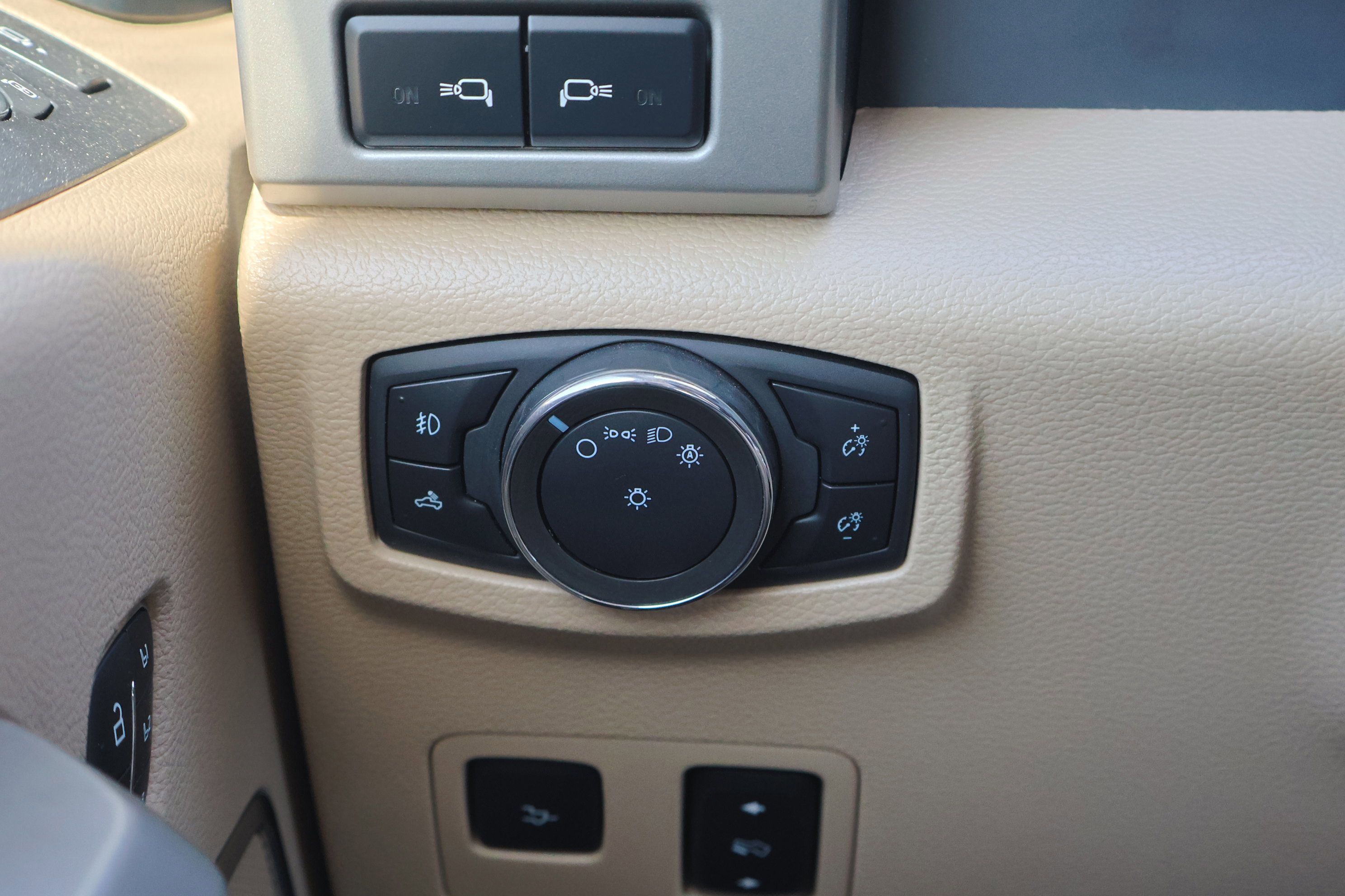 Certified 2020 Ford F350 Lariat w/ Lariat Ultimate Package image 20