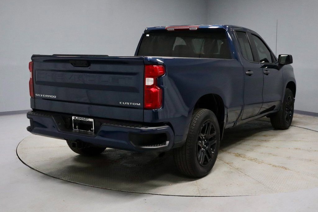 Used 2022 Chevrolet Silverado 1500 Custom image 5