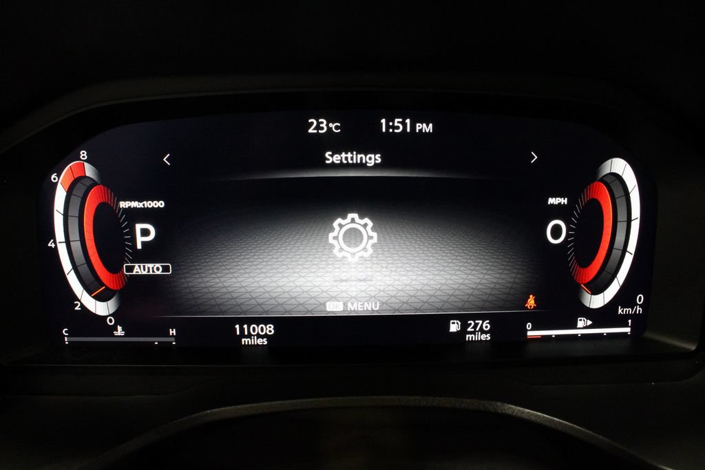 Used 2025 Nissan Rogue SL AWD/4WD image 28