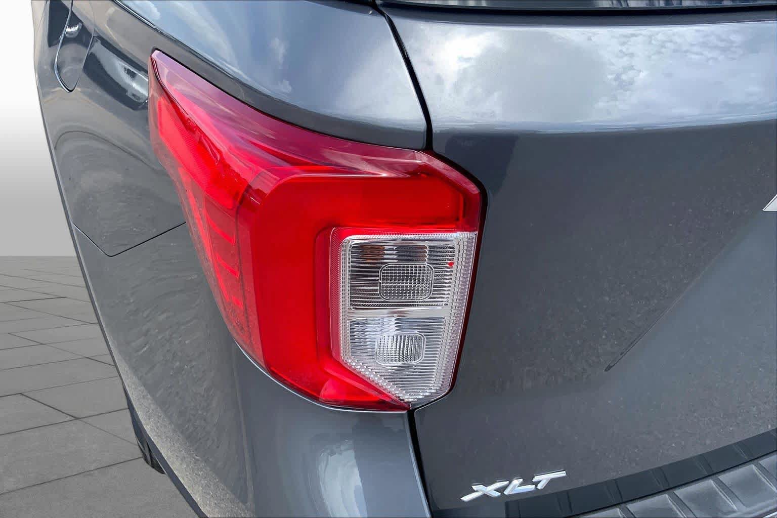 Certified 2023 Ford Explorer XLT w/ Equipment Group 202A AWD/4WD image 29