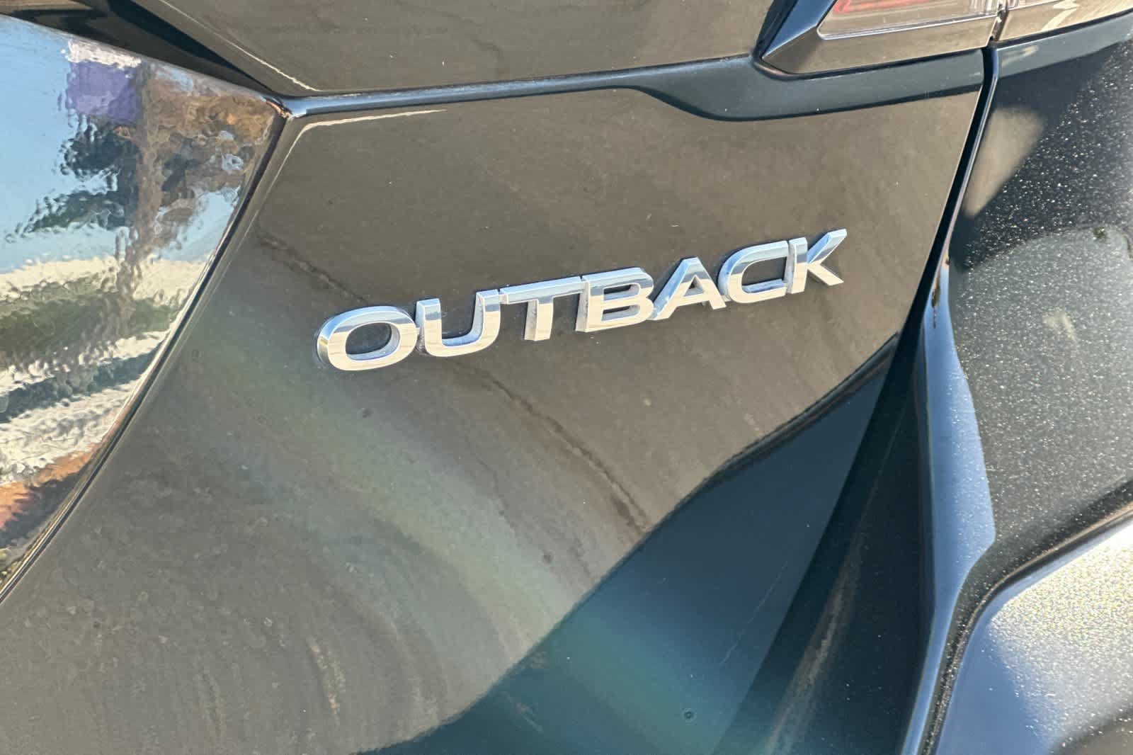 Used 2025 Subaru Outback Premium AWD/4WD image 27