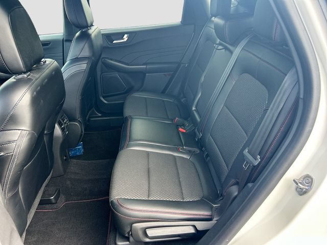 Certified 2023 Ford Escape ST-Line AWD/4WD image 31