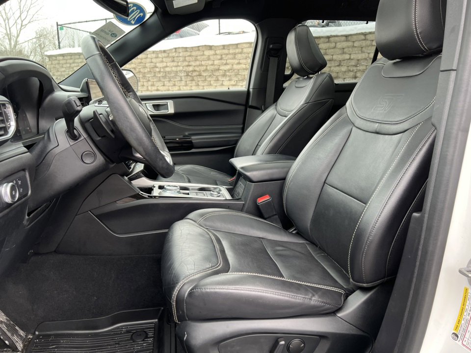 Certified 2022 Ford Explorer ST w/ Equipment Group 401A image 4