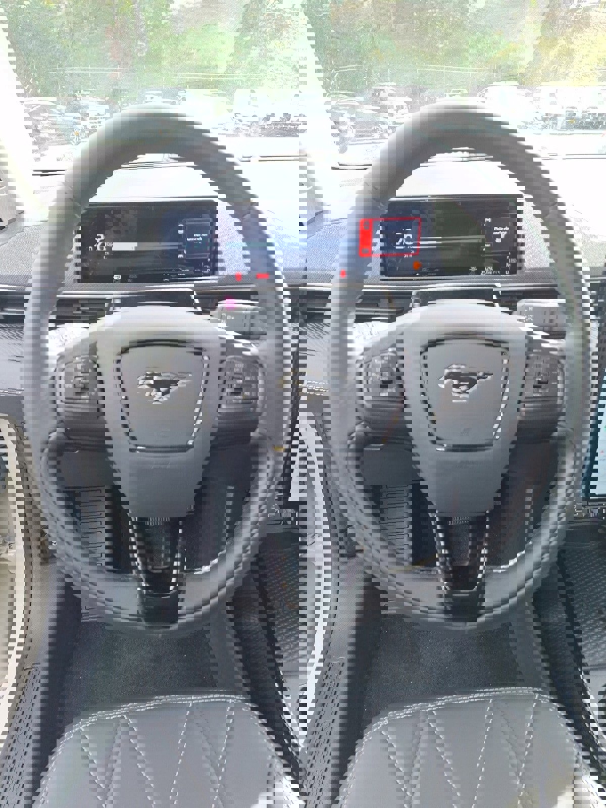 Certified 2025 Ford Mustang Mach-E Select image 11