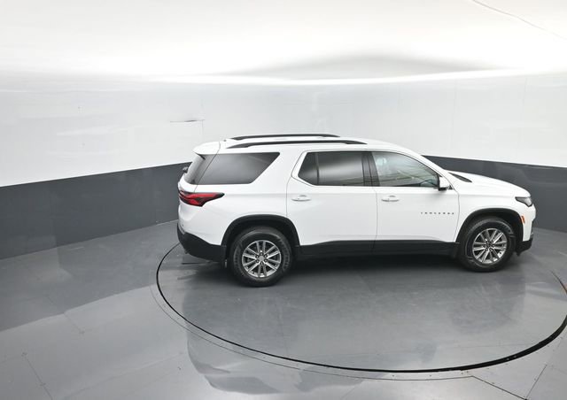 Used 2023 Chevrolet Traverse LT w/ LPO, Floor Liner Package image 32