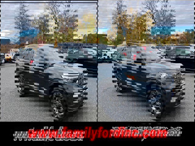 Certified 2023 Ford Explorer XLT w/ Equipment Group 202A