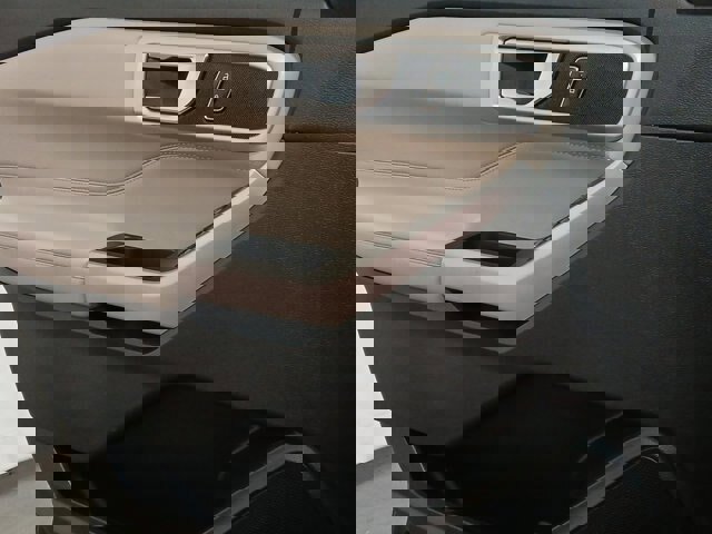 Certified 2022 Ford Explorer XLT image 19