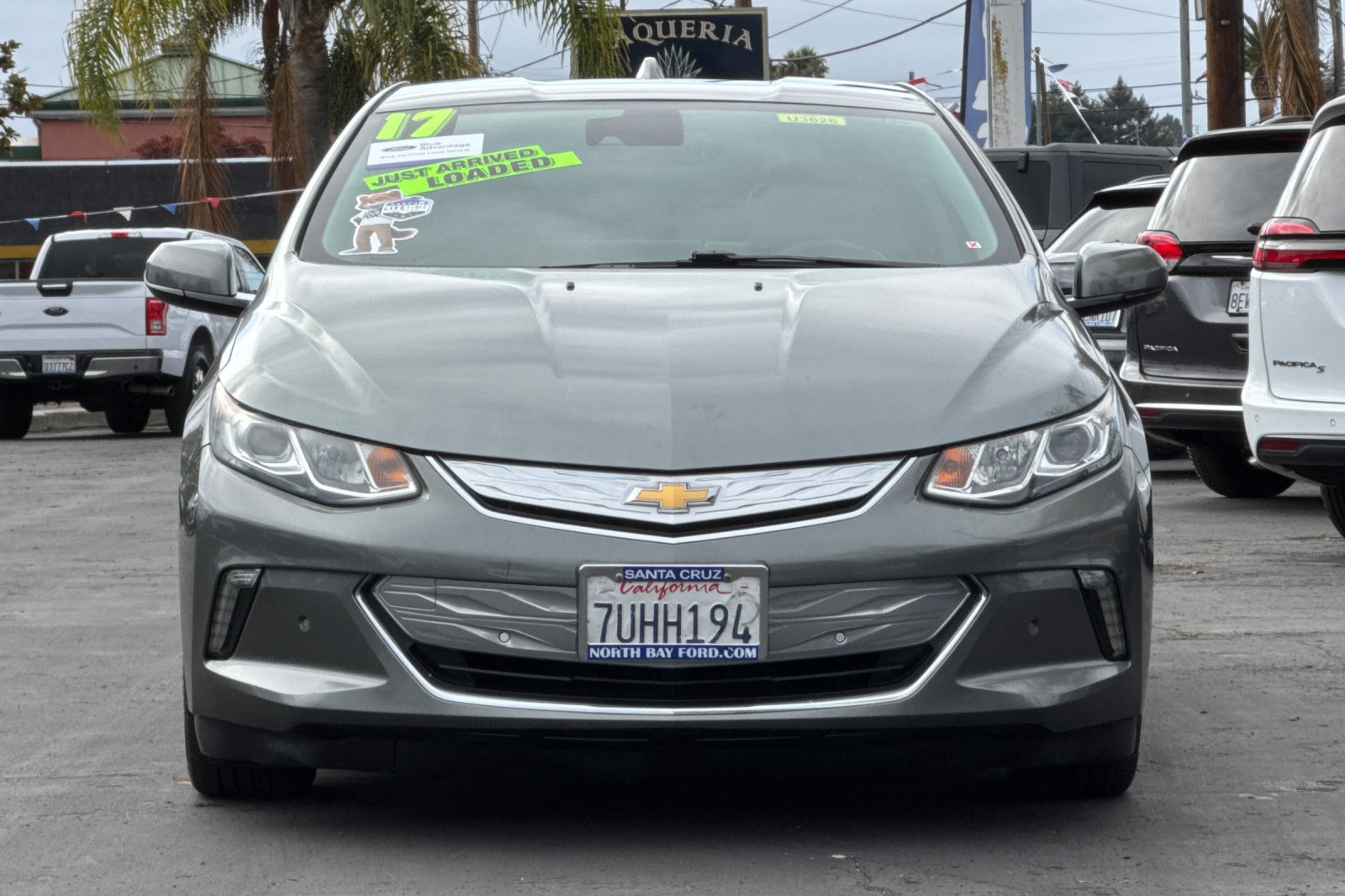 Used 2017 Chevrolet Volt Premier w/ Driver Confidence II Package FWD image 32
