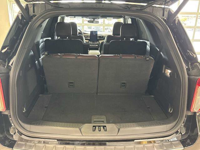 Certified 2023 Ford Explorer Platinum w/ Technology Package image 26