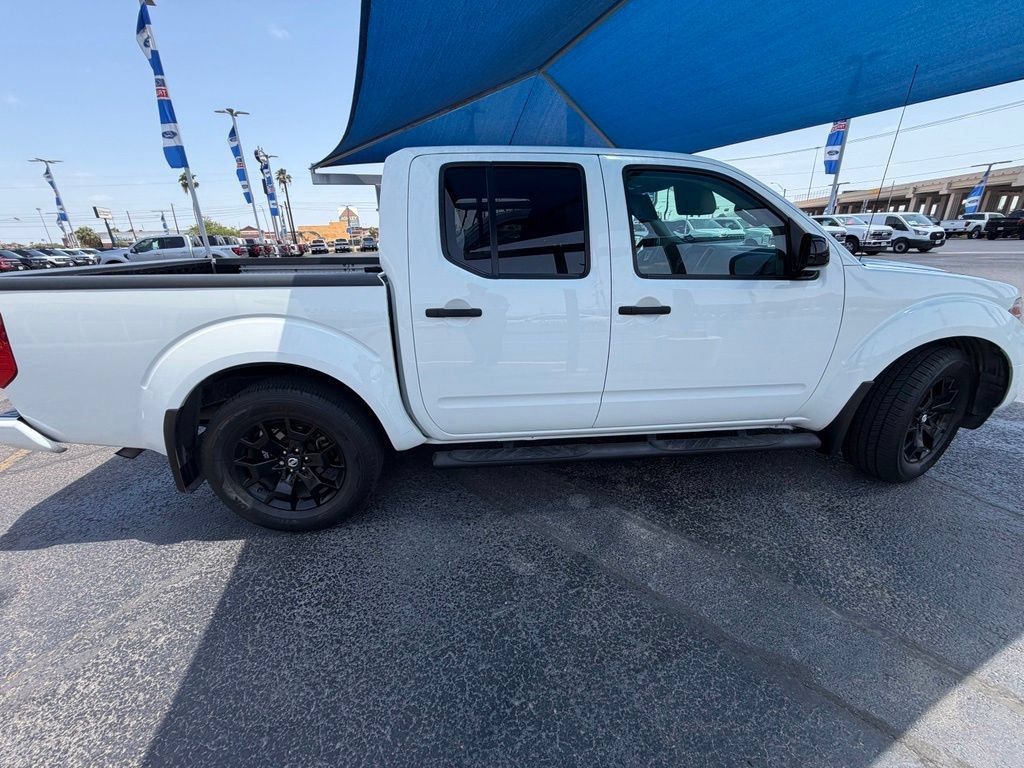 Used 2021 Nissan Frontier SV RWD image 6