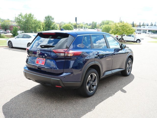 Used 2024 Nissan Rogue SV FWD image 5