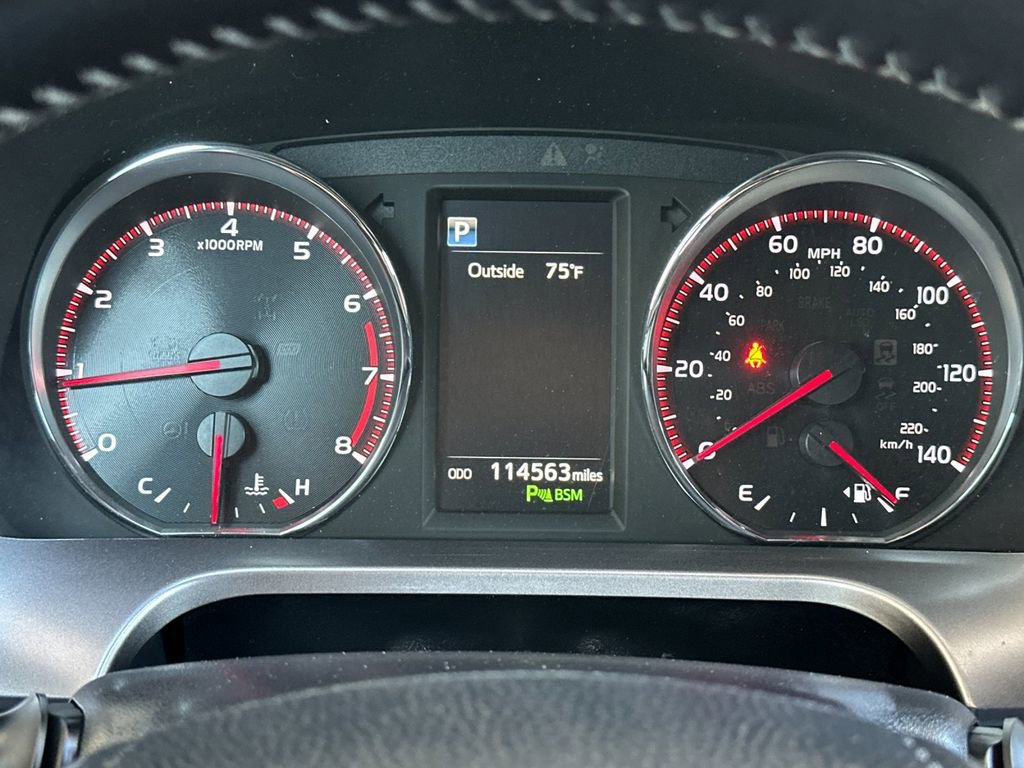 Used 2017 Toyota RAV4 SE FWD image 23
