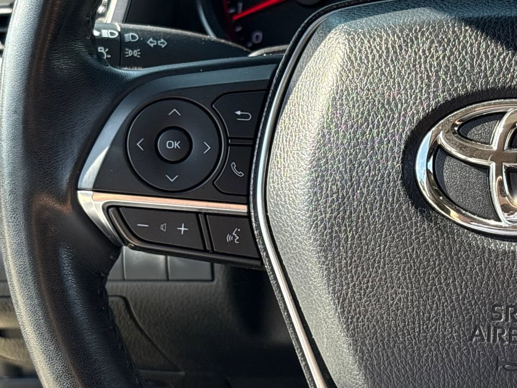 Used 2018 Toyota Camry XSE image 19