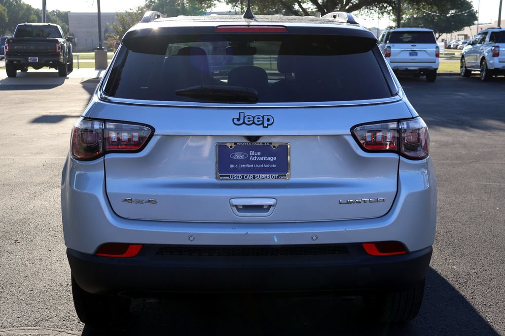 Used 2025 Jeep Compass Limited AWD/4WD image 15