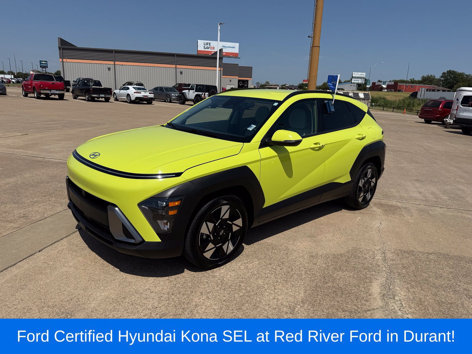 Used 2025 Hyundai Kona SEL FWD image 1