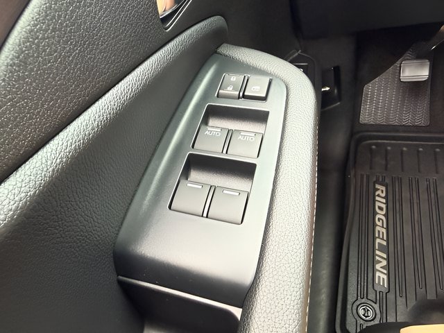 Used 2023 Honda Ridgeline RTL-E image 23