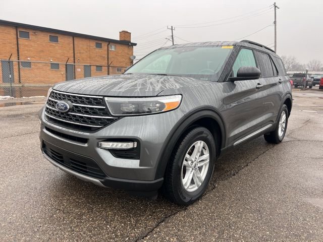 Certified 2024 Ford Explorer XLT w/ Equipment Group 202A image 6