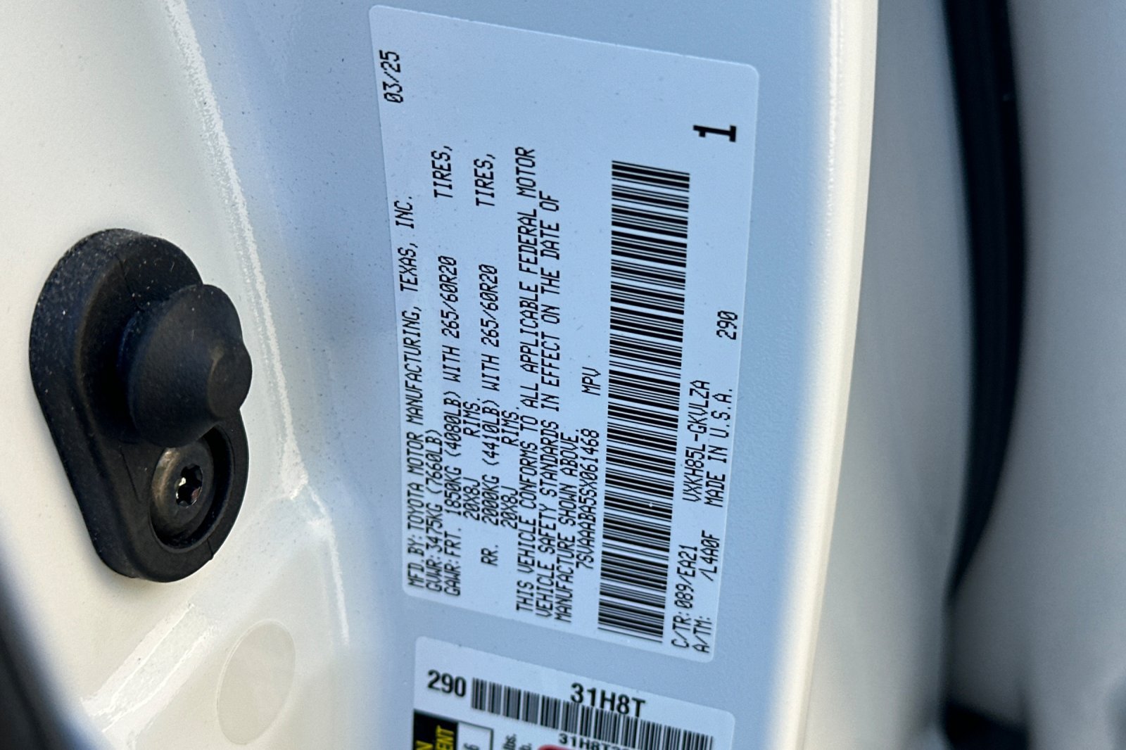 Used 2025 Toyota Sequoia Limited w/ Tow Technology Package AWD/4WD image 55