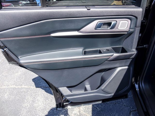 Certified 2025 Ford Explorer ST AWD/4WD image 28