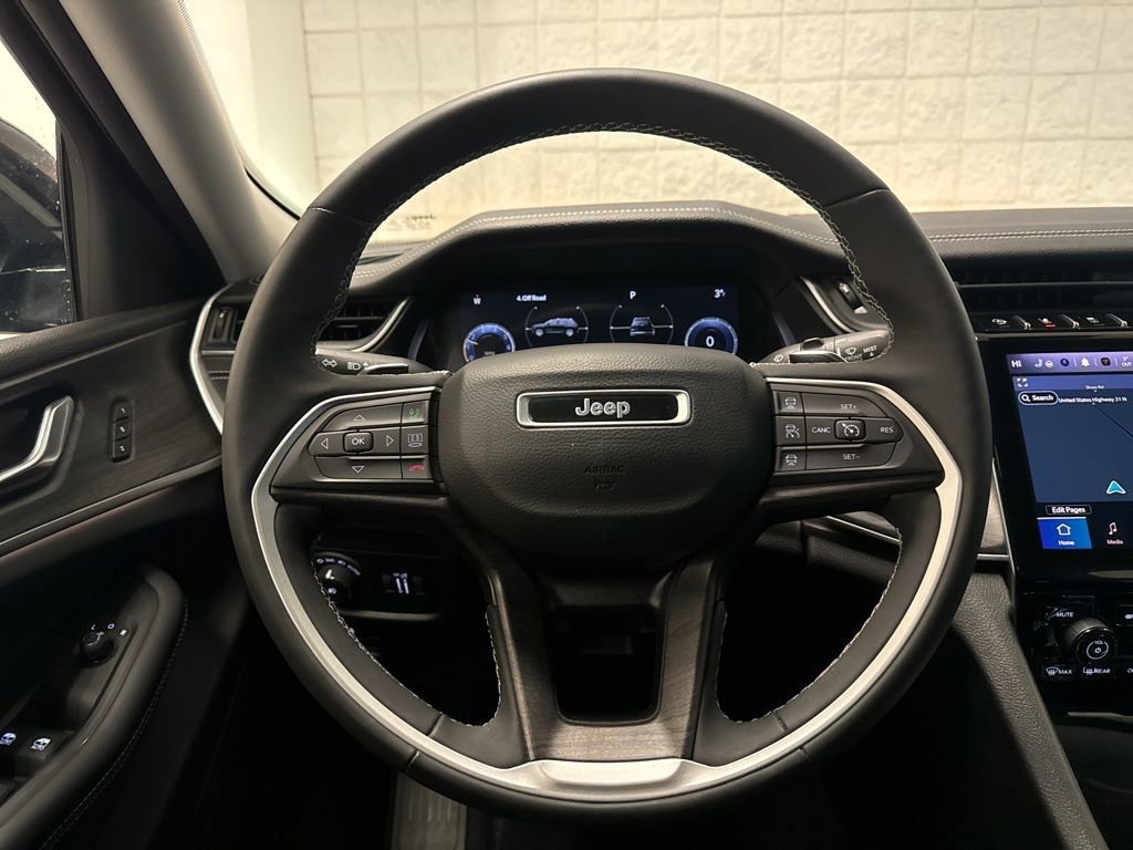 Used 2023 Jeep Grand Cherokee Limited w/ Trailer Tow Prep Group (B) image 35