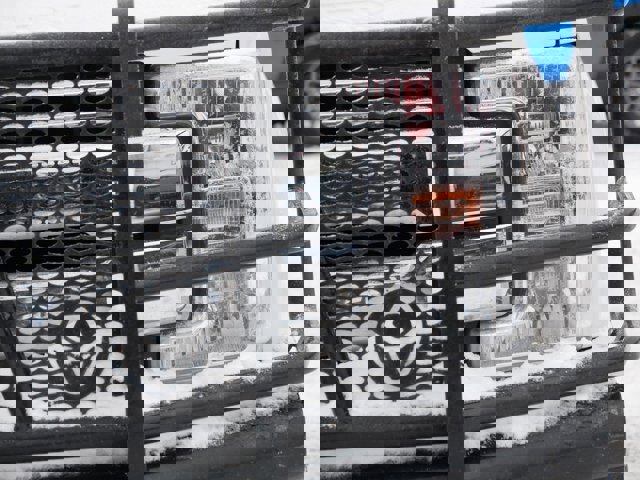 Certified 2017 Ford F350 Lariat w/ Tow Technology Bundle image 9