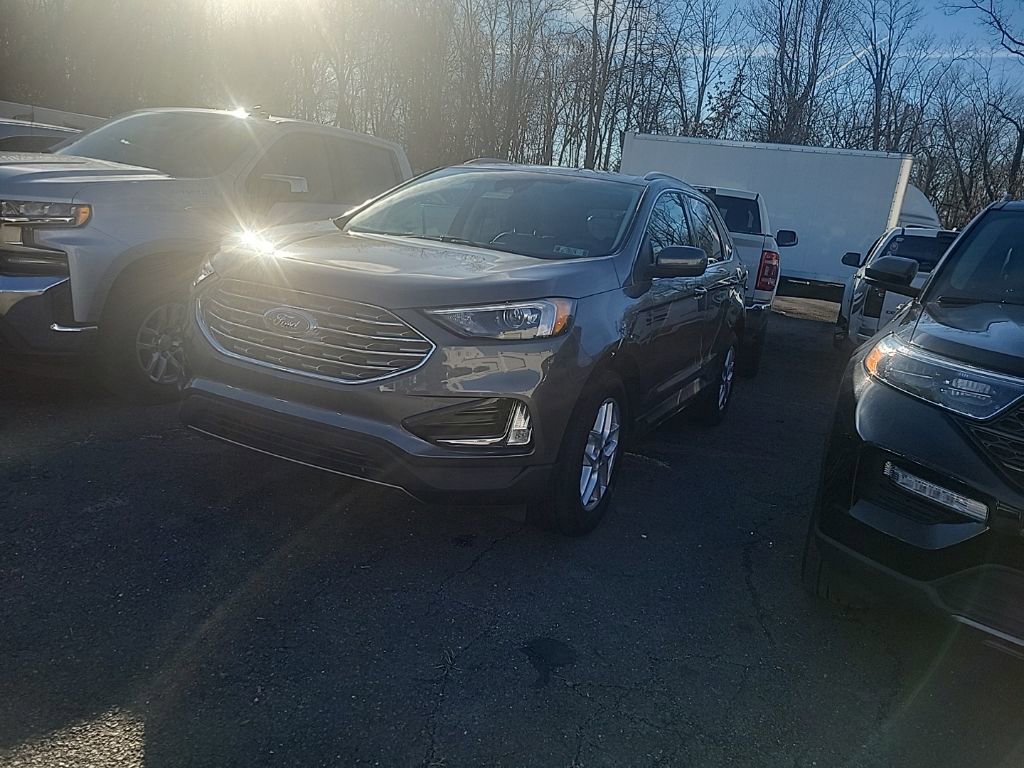Certified 2022 Ford Edge SEL w/ Convenience Package image 2