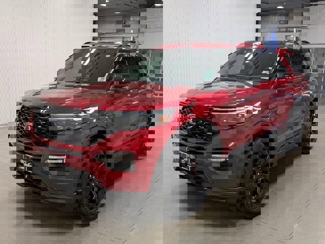 Certified 2020 Ford Explorer ST w/ ST Street Pack image 5