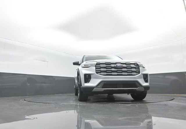 Certified 2025 Ford Explorer Active w/ Active Comfort Package AWD/4WD image 33