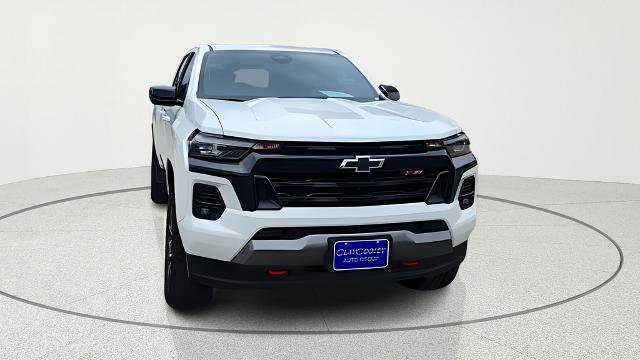 Used 2024 Chevrolet Colorado Z71 w/ Z71 Convenience Package 2 AWD/4WD image 2