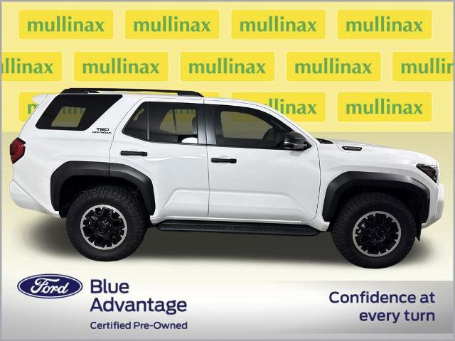 Used 2025 Toyota 4Runner 4WD image 5