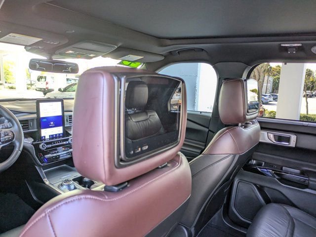 Certified 2023 Ford Explorer Platinum w/ Technology Package image 19