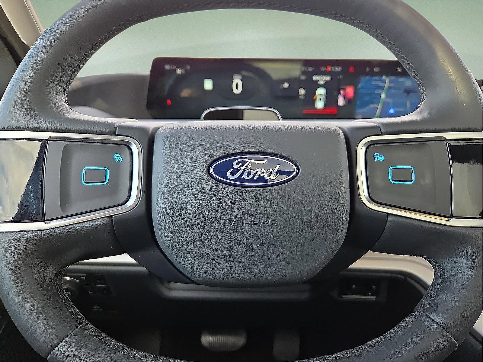 Certified 2025 Ford Expedition Active image 24