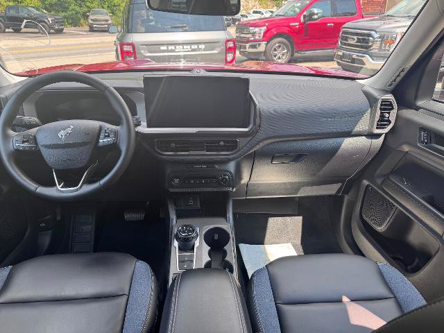 Certified 2025 Ford Bronco Sport Outer Banks w/ Outer Banks Tech Package+ AWD/4WD image 11