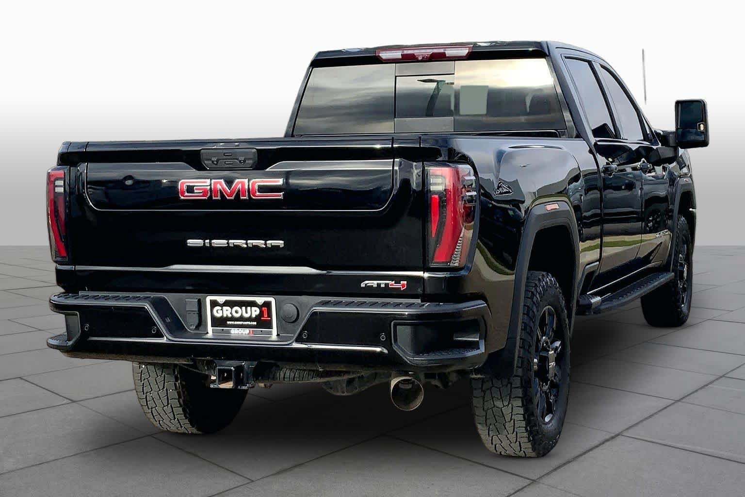 Used 2024 GMC Sierra 2500 AT4 w/ AT4 Premium Plus Package AWD/4WD image 13