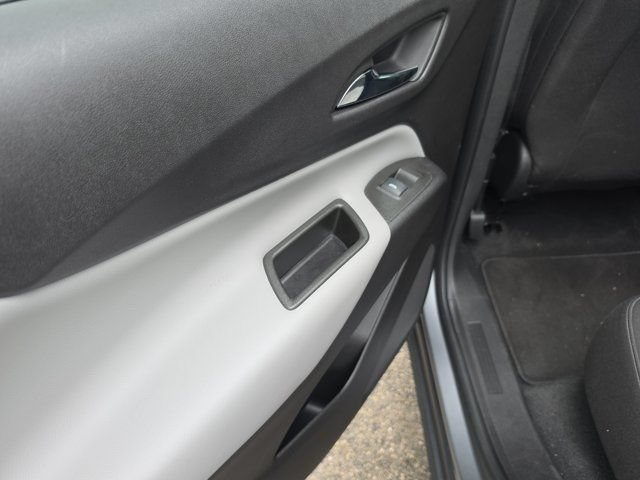 Used 2024 Chevrolet Equinox LS w/ LS Convenience Package FWD image 9
