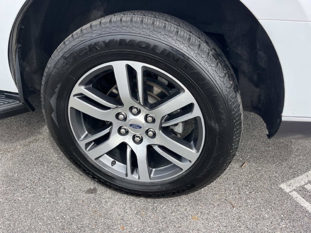 Certified 2024 Ford Expedition Limited RWD image 13