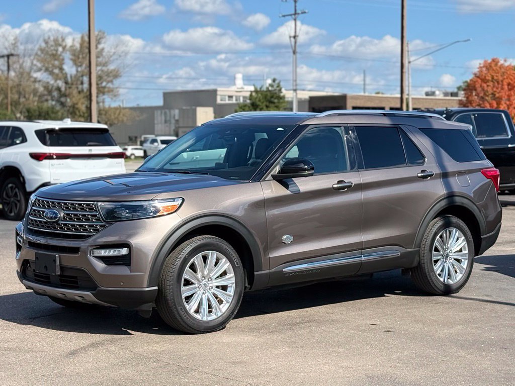 Certified 2021 Ford Explorer King Ranch w/ Premium Technology Package AWD/4WD image 44