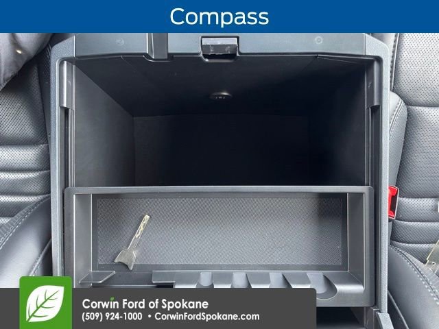 Certified 2025 Ford F450 Platinum w/ FX4 Off-Road Package image 45