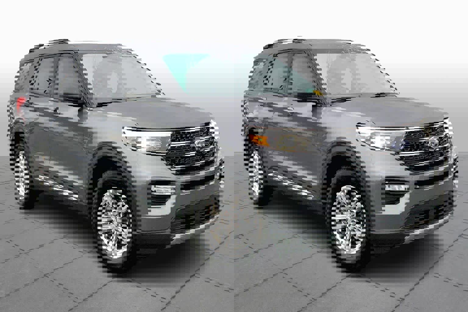 Certified 2022 Ford Explorer XLT w/ Equipment Group 202A image 2