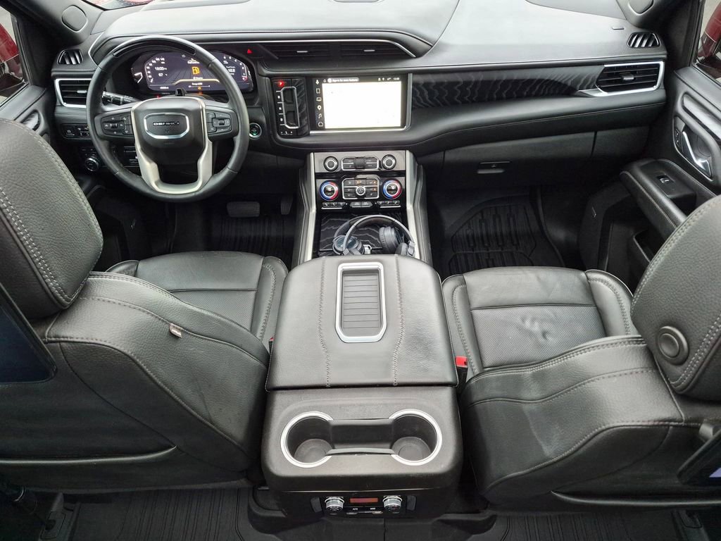 Used 2023 GMC Yukon Denali w/ Denali Reserve Package image 17