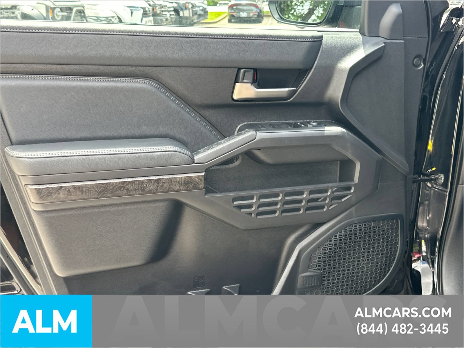 Used 2024 Toyota Tacoma Limited AWD/4WD image 11