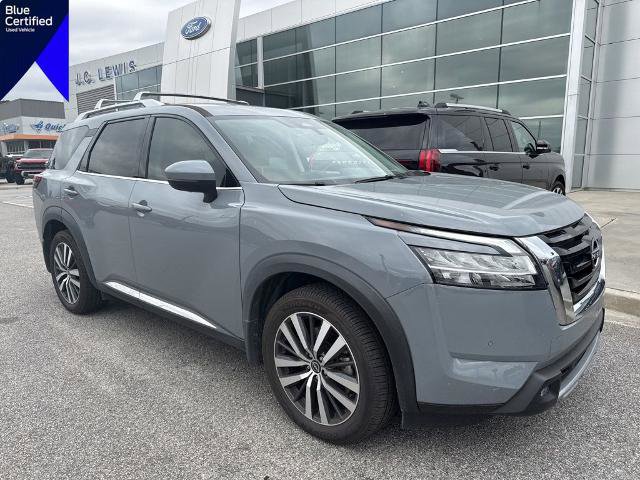 Used 2022 Nissan Pathfinder Platinum w/ Cargo Package